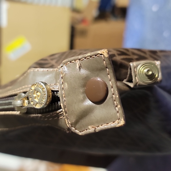 💰AUTHENTIC MARIO VALENTINO "V" LOGO LARGE TRAVEL TOTE BAG PVC/LEATHER BROWN GUC - Picture 8 of 17